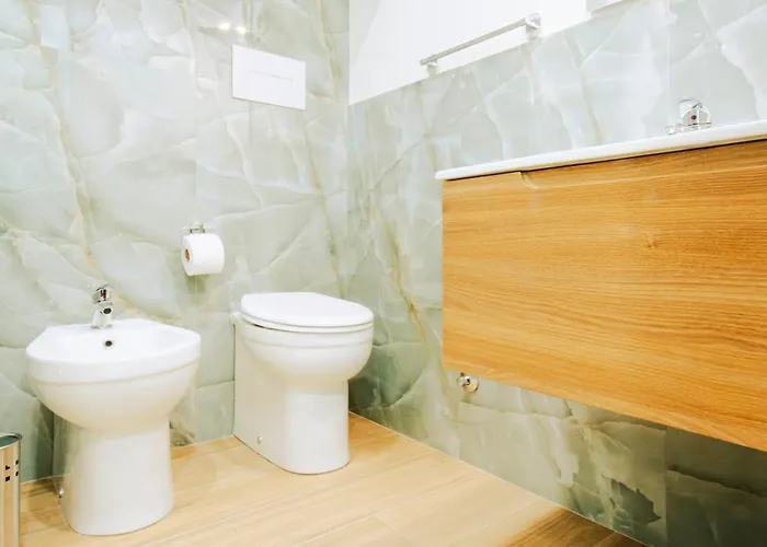 La Reggia Della Duchesca 3* 나폴리