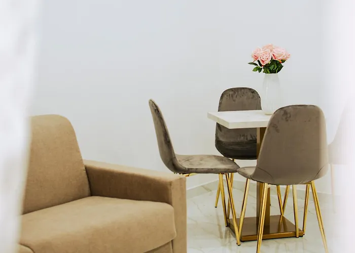 La Reggia Della Duchesca 게스트하우스 3*