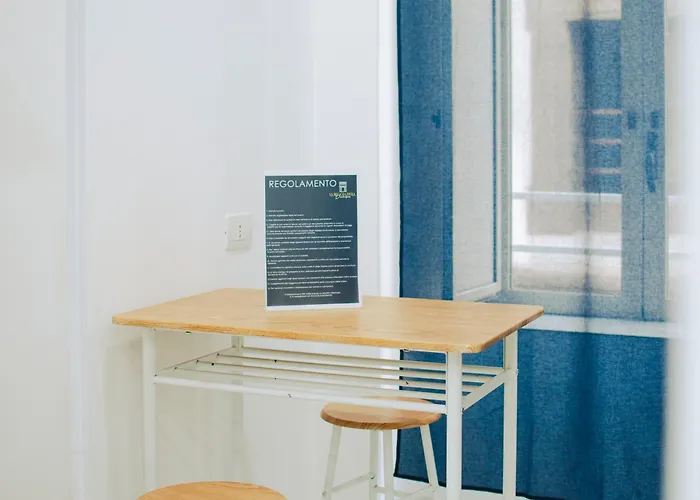 La Reggia Della Duchesca 3* 나폴리