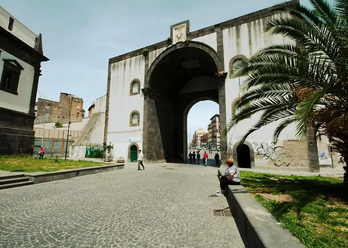 La Reggia Della Duchesca 게스트하우스 나폴리